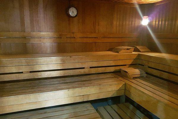 sauna-20DF6B541-A9FA-DF26-C67A-8D7CBBB017AB.jpeg