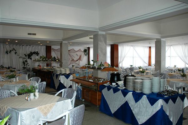 shved-stol-2D2641508-2BCC-0D4A-696A-DA358D39E7F8.jpg